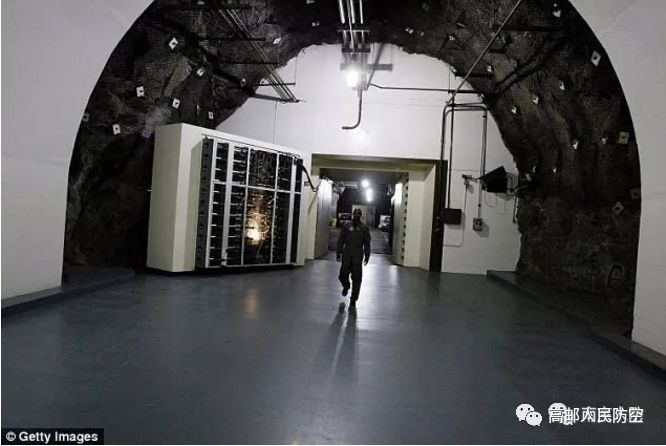 特朗普曾在抗议者包围白宫期间躲进地堡，如何应急？(图5)