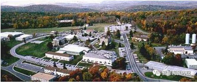 特朗普曾在抗议者包围白宫期间躲进地堡，如何应急？(图6)