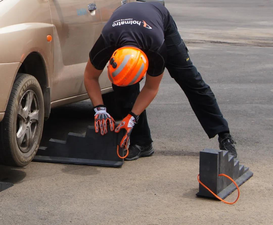 消防技术：大型车辆顶升(图2)